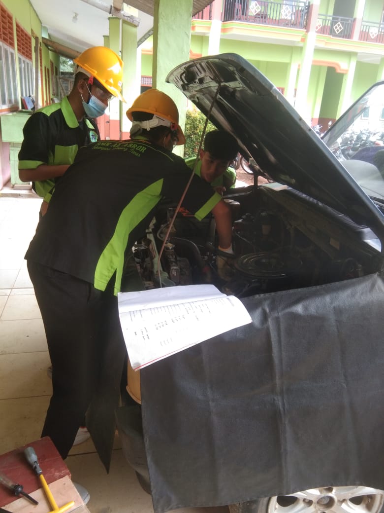 UJI KOMPETENSI TKRO T. A 2022/2023